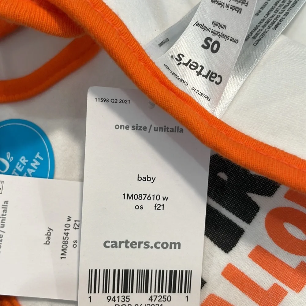 Brand New-Carters holiday bibs